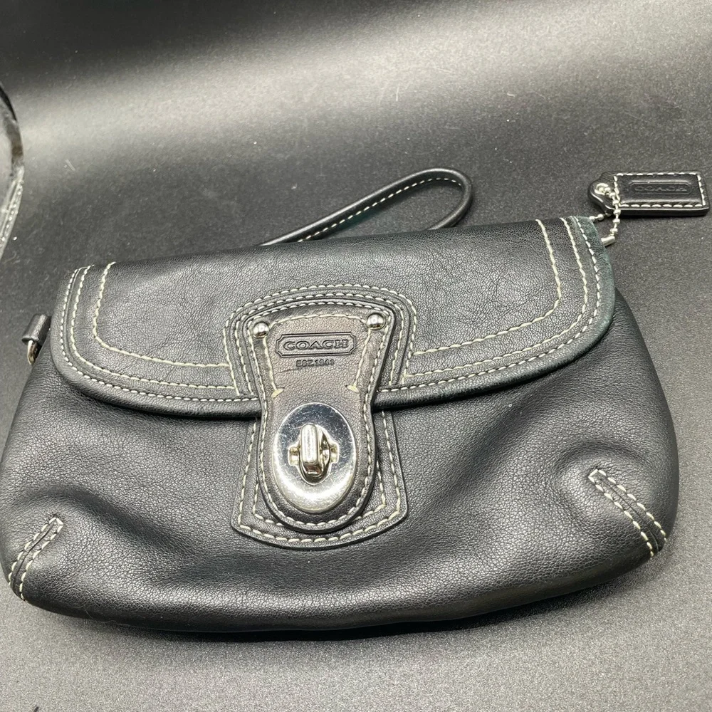 Coach Black Leather Women's Wristlet - Picture 1 of 6